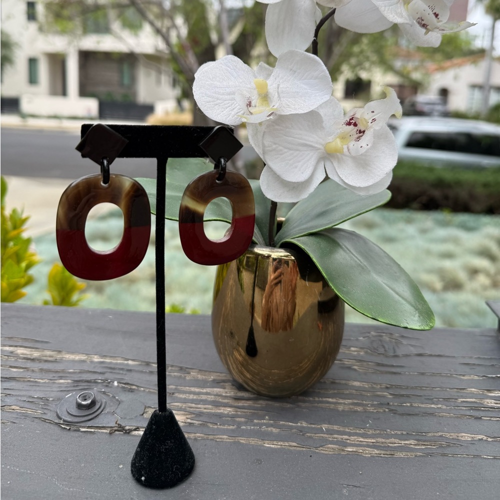 Red and brown buffalo horn lacquer earrings